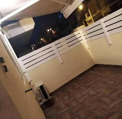 Apartament Ground Floor 3 Min Walk From The Sea